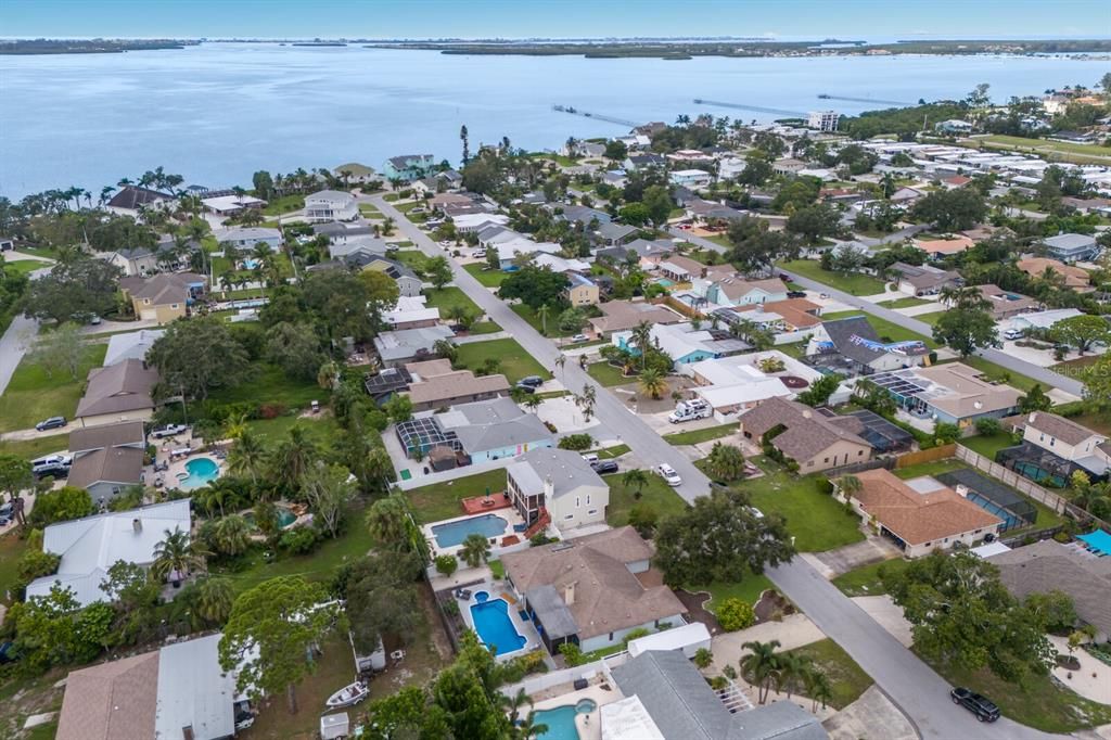 Active With Contract: $897,000 (5 beds, 3 baths, 2136 Square Feet)