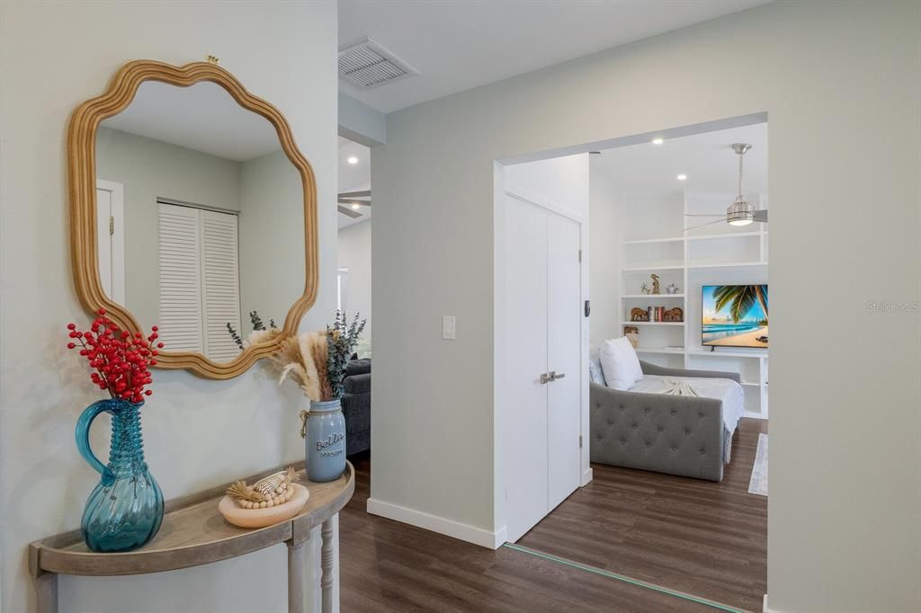 Active With Contract: $897,000 (5 beds, 3 baths, 2136 Square Feet)