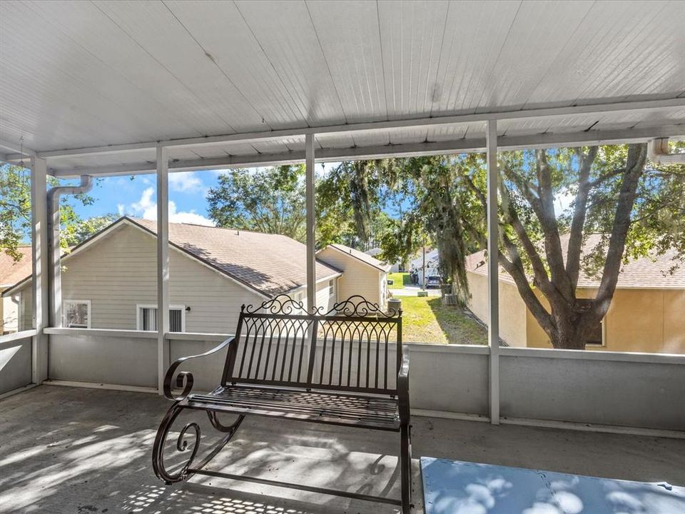 Active With Contract: $290,000 (3 beds, 2 baths, 1424 Square Feet)