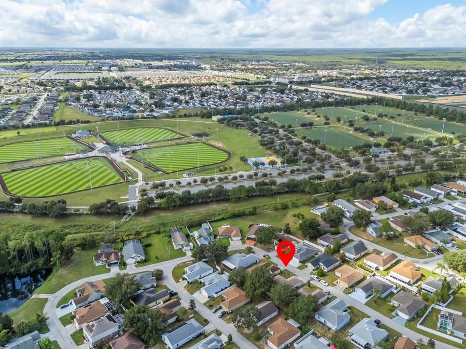 Active With Contract: $290,000 (3 beds, 2 baths, 1424 Square Feet)