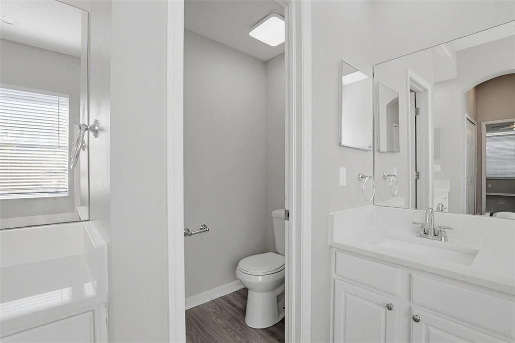 Activo con contrato: $549,900 (4 camas, 3 baños, 2308 Pies cuadrados)