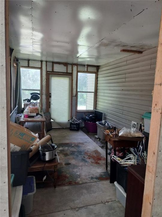 待售: $350,000 (3 贝兹, 2 浴室, 1728 平方英尺)