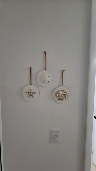 合同活跃: $139,900 (2 贝兹, 2 浴室, 899 平方英尺)