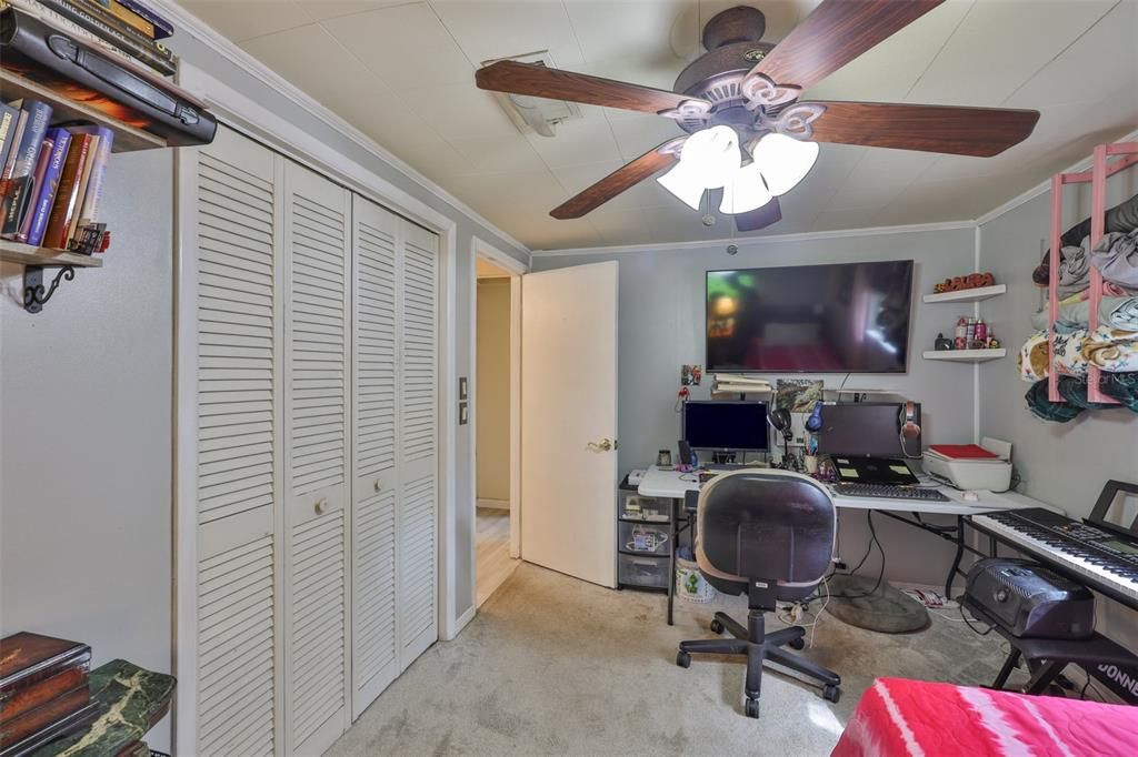 Active With Contract: $459,000 (3 beds, 2 baths, 1632 Square Feet)