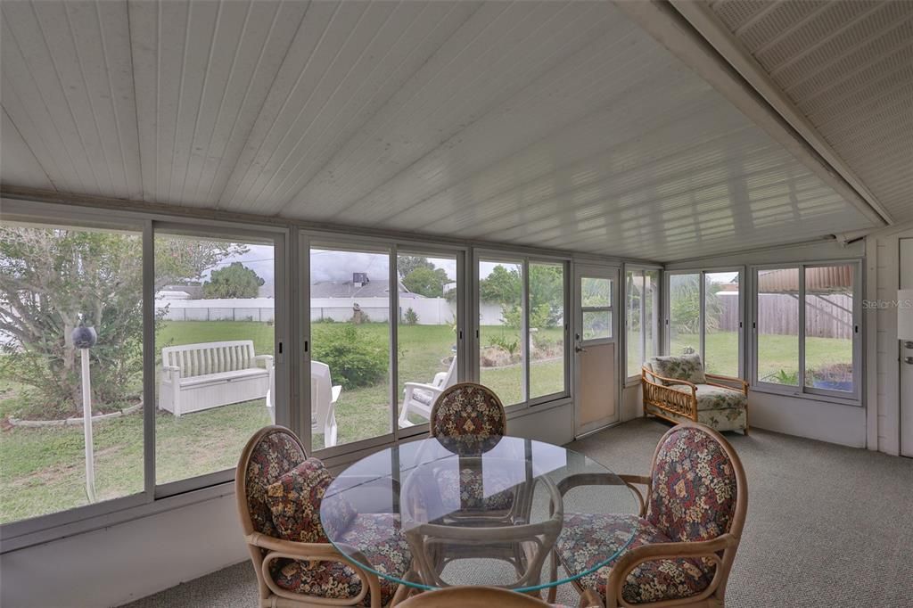 Active With Contract: $239,900 (2 beds, 2 baths, 1402 Square Feet)