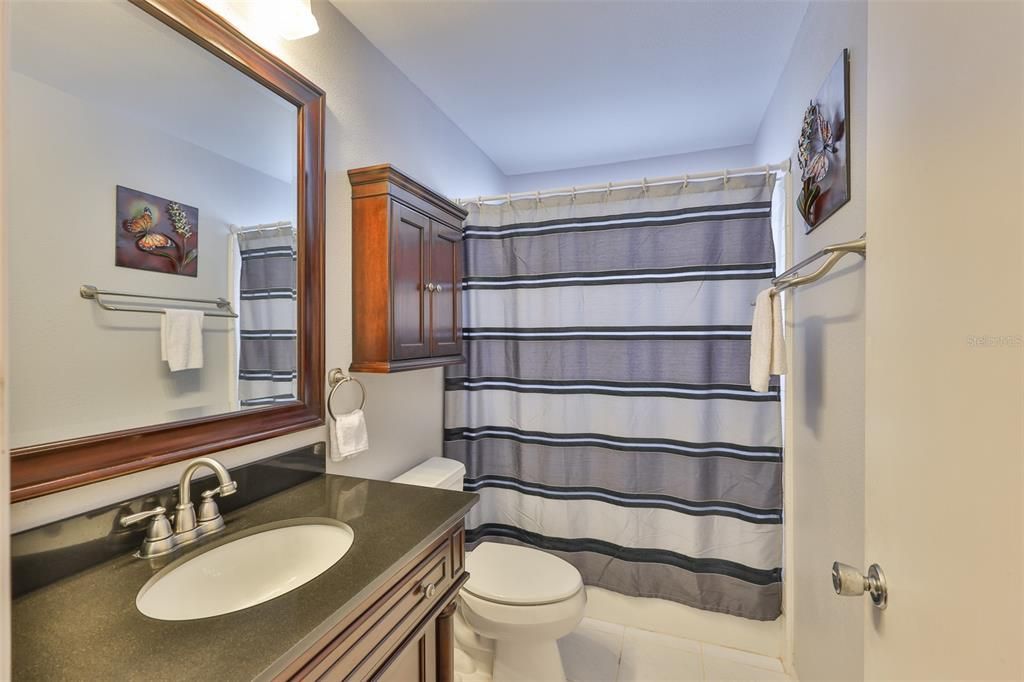 Active With Contract: $239,900 (2 beds, 2 baths, 1402 Square Feet)