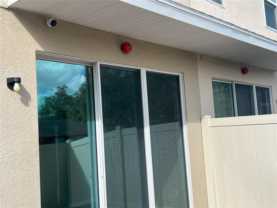 合同活跃: $2,700 (3 贝兹, 2 浴室, 1871 平方英尺)