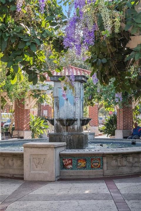 合同活跃: $2,700 (3 贝兹, 2 浴室, 1871 平方英尺)