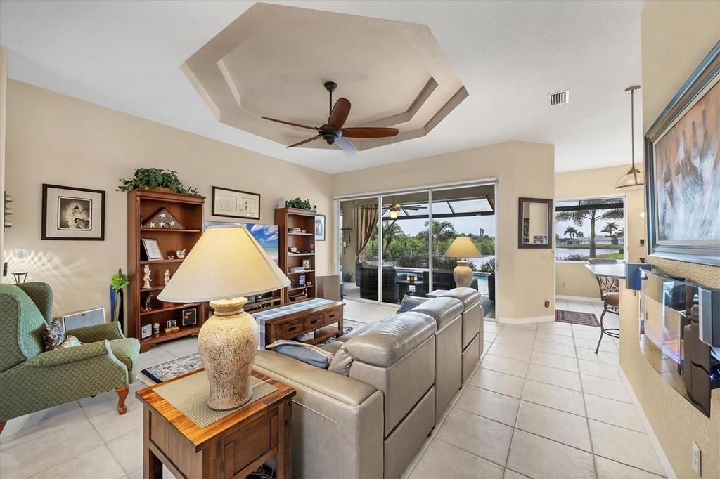 For Sale: $1,000,000 (3 beds, 2 baths, 2171 Square Feet)