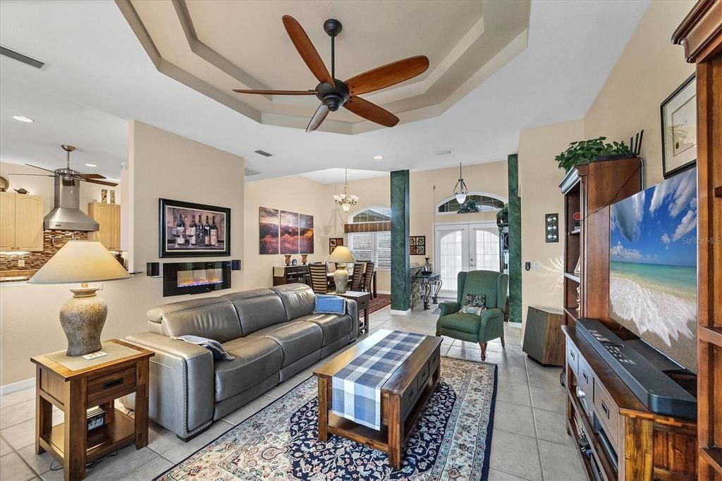 For Sale: $1,000,000 (3 beds, 2 baths, 2171 Square Feet)