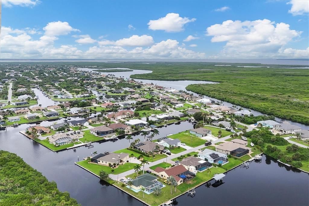 For Sale: $1,000,000 (3 beds, 2 baths, 2171 Square Feet)
