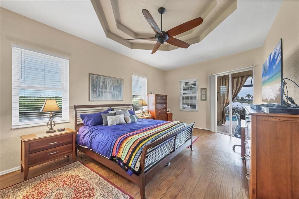 For Sale: $1,000,000 (3 beds, 2 baths, 2171 Square Feet)