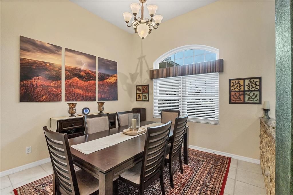 For Sale: $1,000,000 (3 beds, 2 baths, 2171 Square Feet)