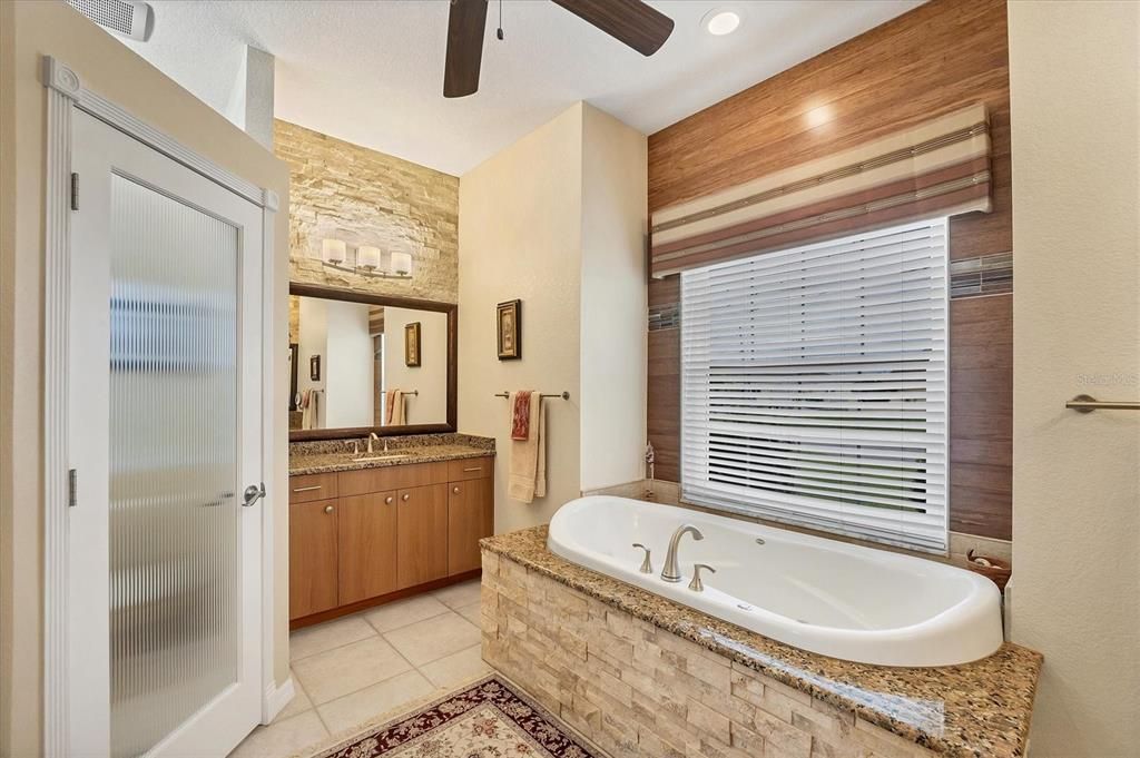 For Sale: $1,000,000 (3 beds, 2 baths, 2171 Square Feet)