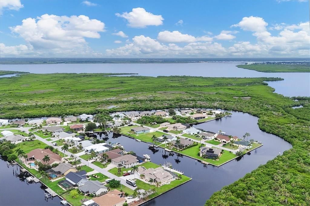 For Sale: $1,000,000 (3 beds, 2 baths, 2171 Square Feet)