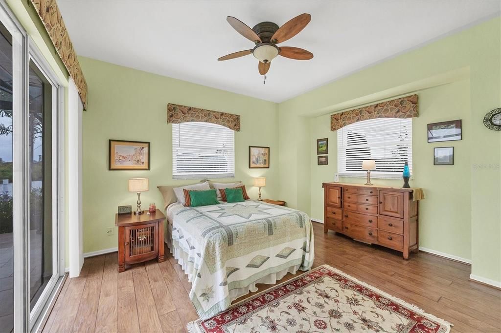 For Sale: $1,000,000 (3 beds, 2 baths, 2171 Square Feet)