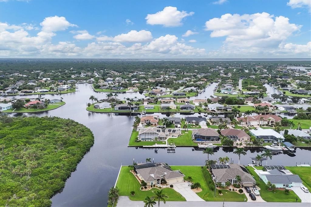 For Sale: $1,000,000 (3 beds, 2 baths, 2171 Square Feet)