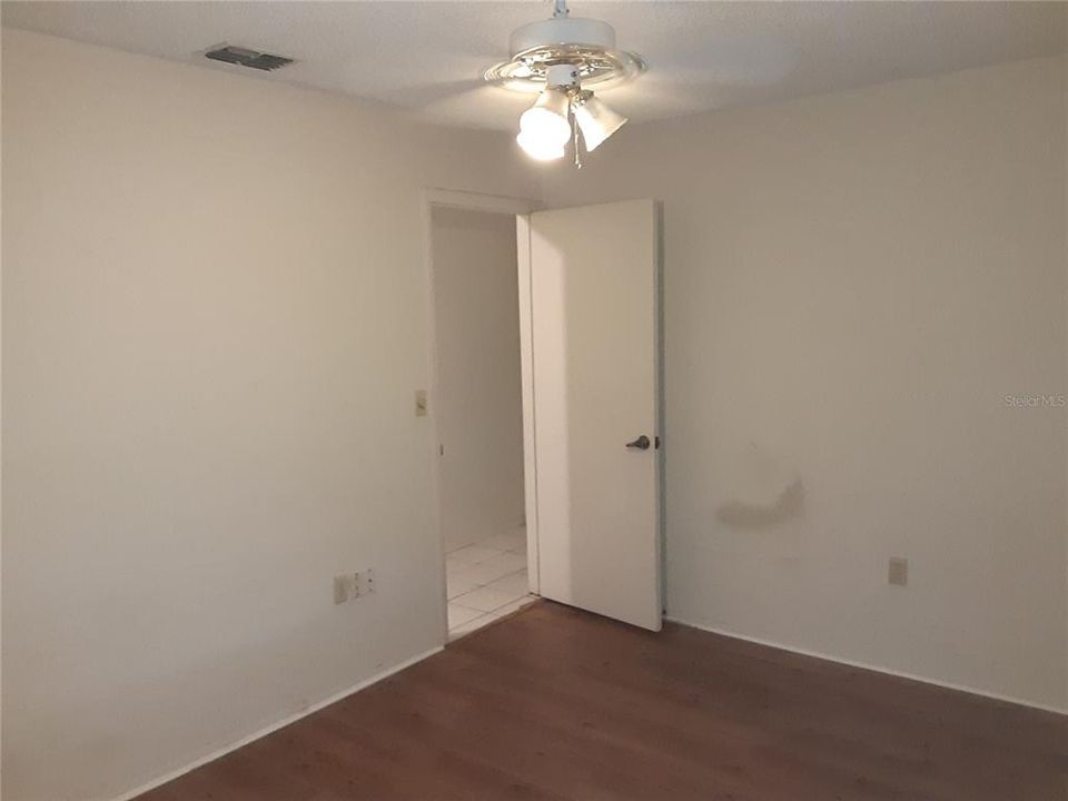 На продажу: $259,000 (3 спален, 2 ванн, 1325 Квадратных фут)