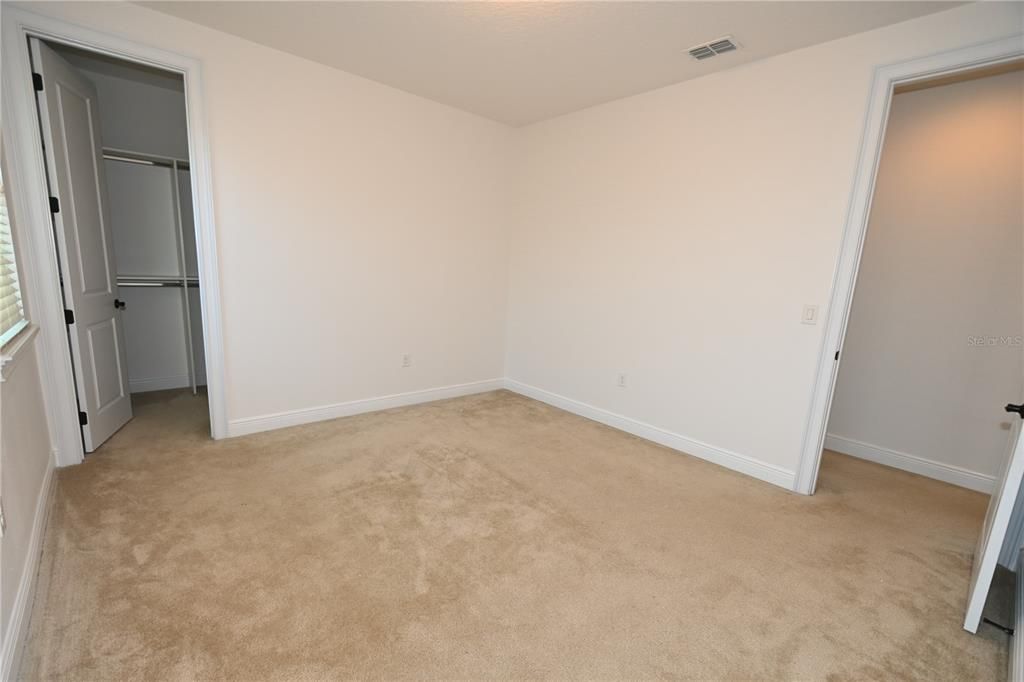 出租: $5,800 (6 贝兹, 4 浴室, 5742 平方英尺)