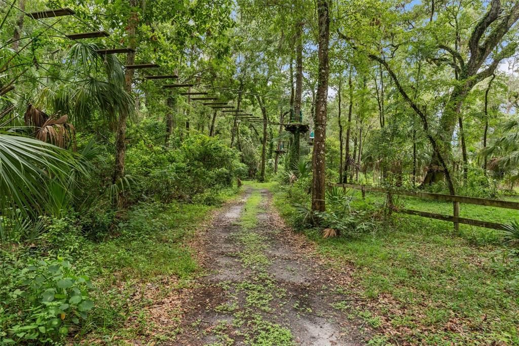 На продажу: $999,000 (36.50 acres)