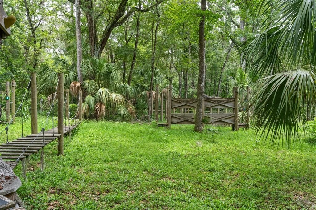 На продажу: $999,000 (36.50 acres)