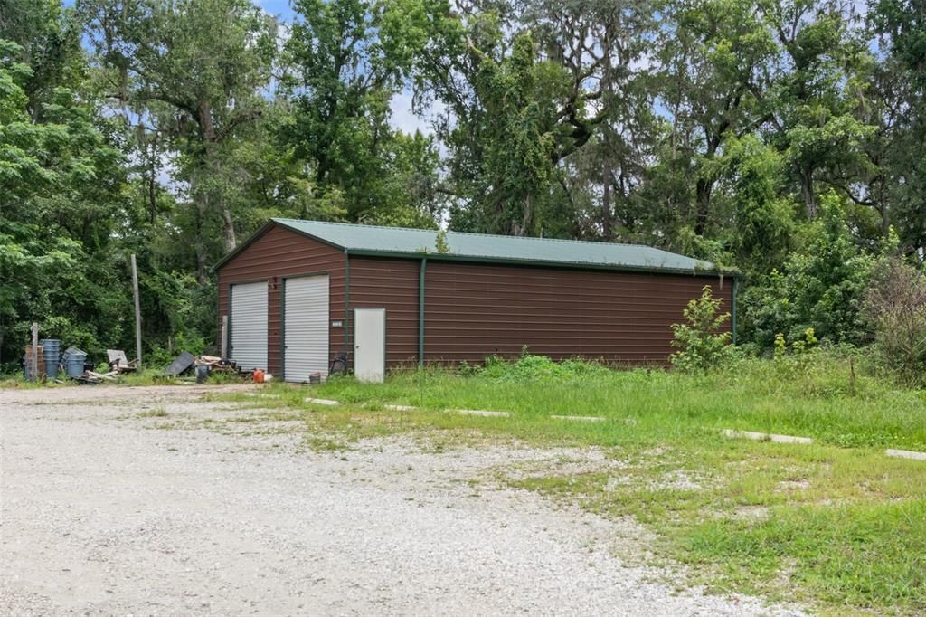 На продажу: $999,000 (36.50 acres)