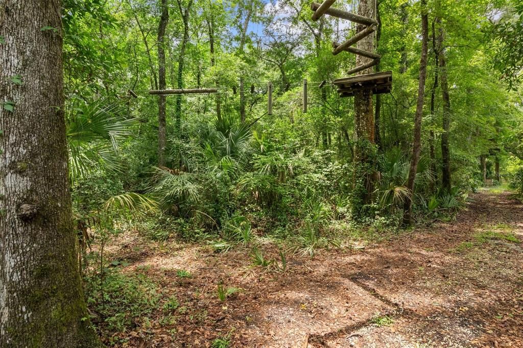 На продажу: $999,000 (36.50 acres)