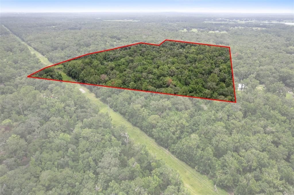 На продажу: $999,000 (36.50 acres)