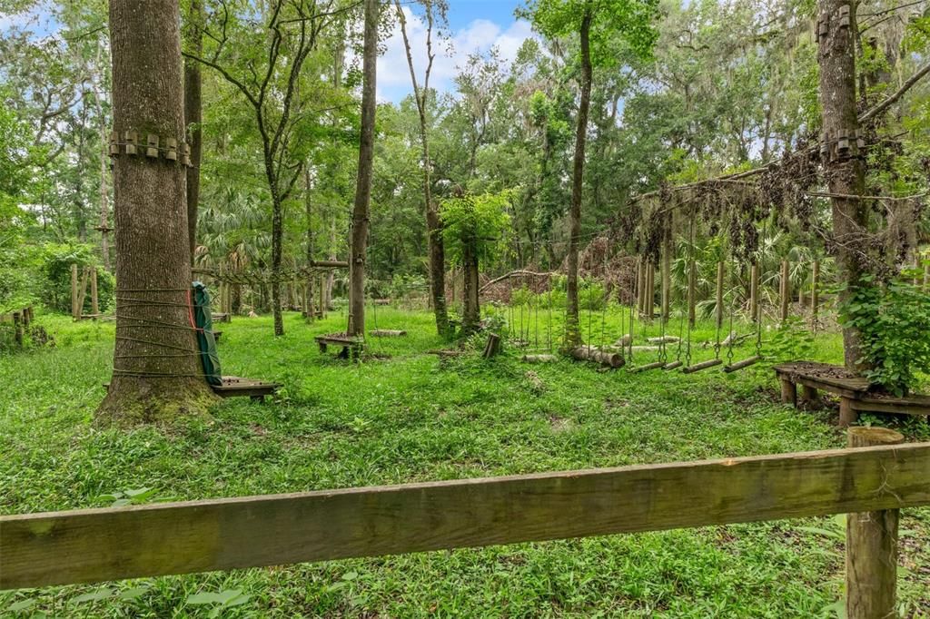 На продажу: $999,000 (36.50 acres)