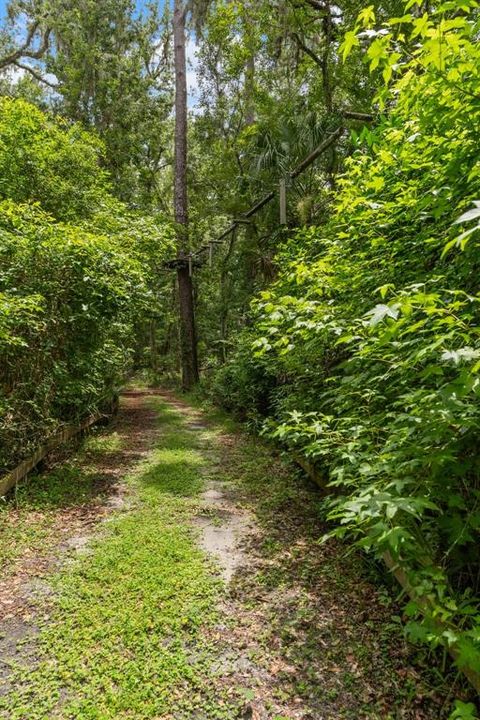 На продажу: $999,000 (36.50 acres)