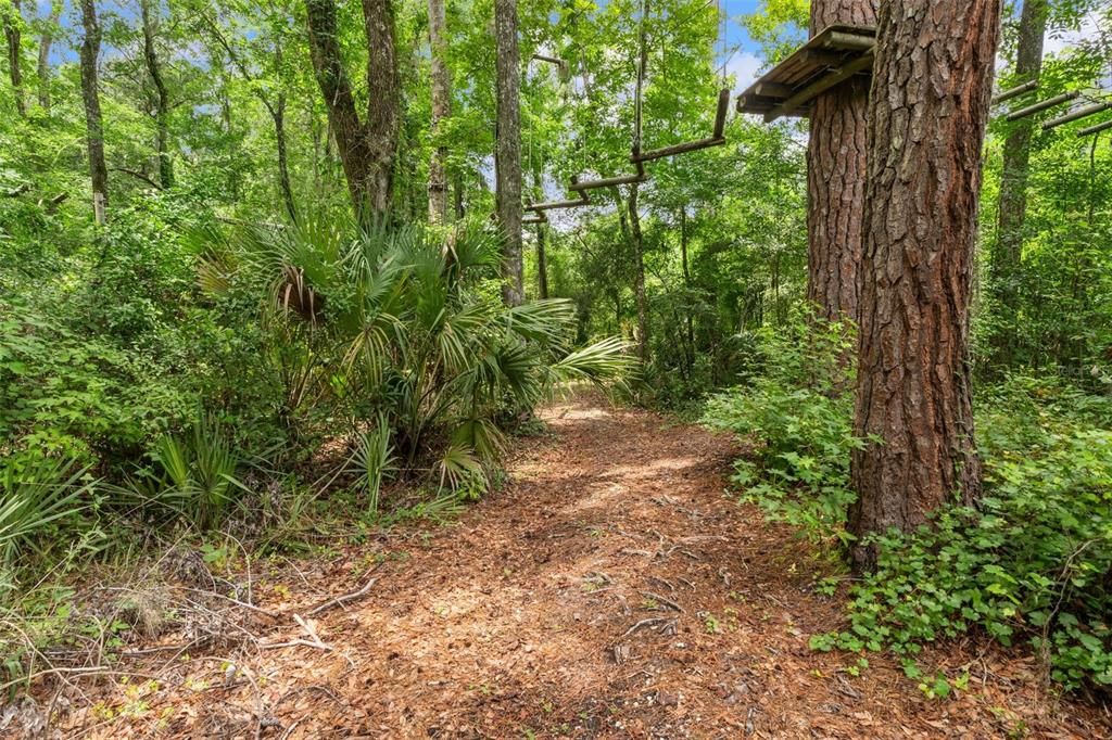 На продажу: $999,000 (36.50 acres)