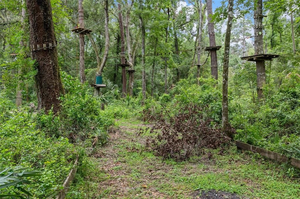 На продажу: $999,000 (36.50 acres)