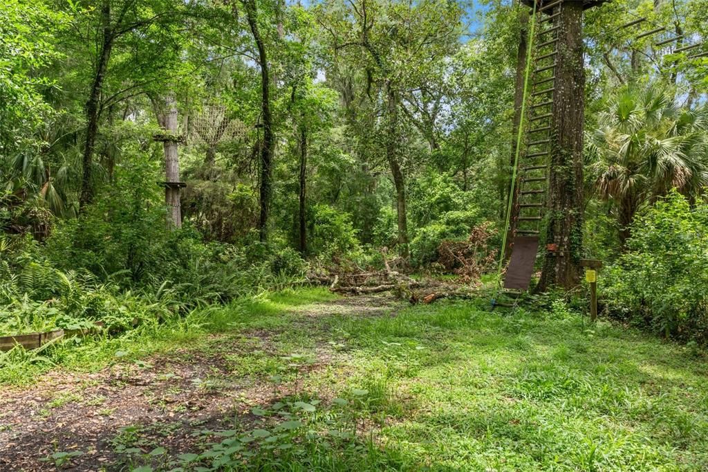 На продажу: $999,000 (36.50 acres)