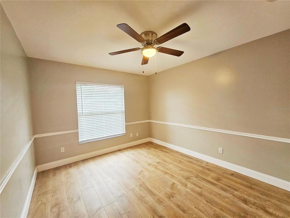 合同活跃: $2,795 (3 贝兹, 2 浴室, 1775 平方英尺)