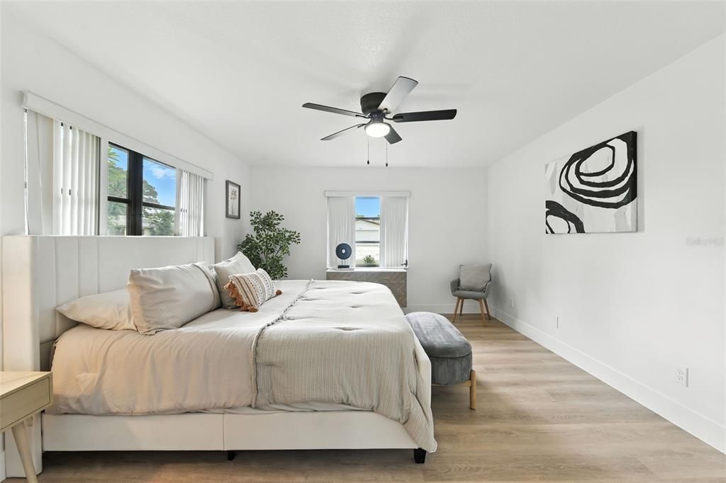 合同活跃: $559,000 (3 贝兹, 2 浴室, 1905 平方英尺)