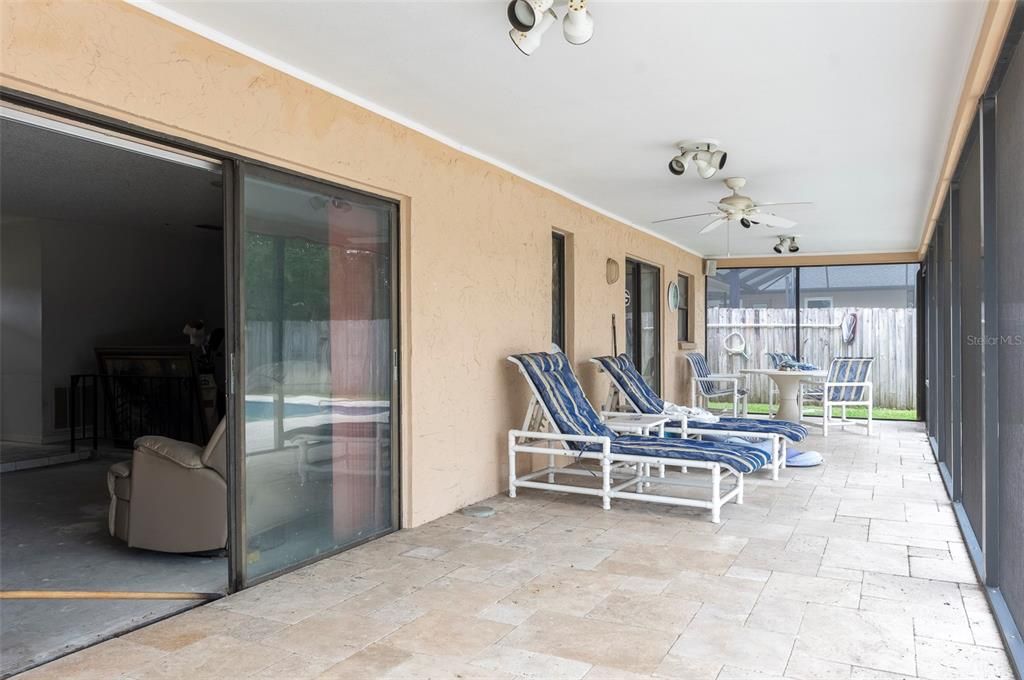 Под контрактом: $450,000 (3 спален, 2 ванн, 1760 Квадратных фут)