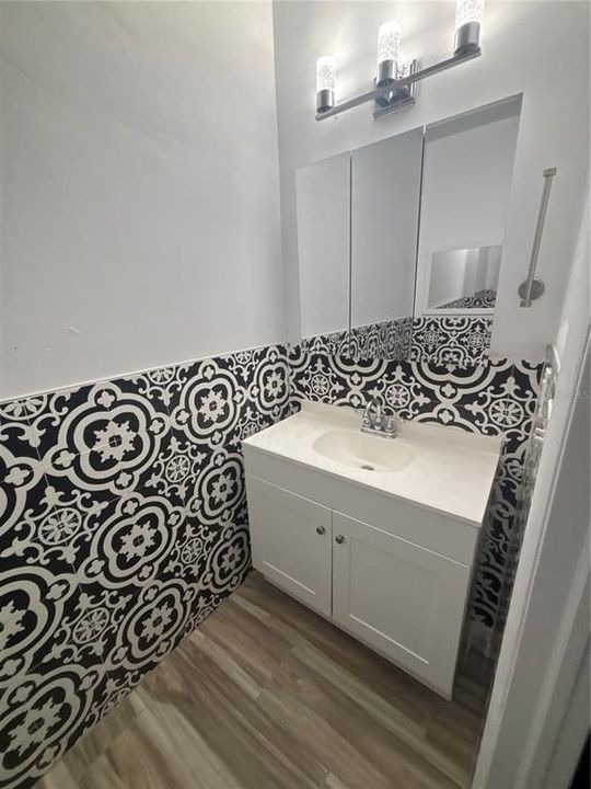 For Sale: $435,000 (3 beds, 3 baths, 2719 Square Feet)