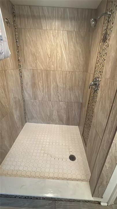 For Sale: $435,000 (3 beds, 3 baths, 2719 Square Feet)