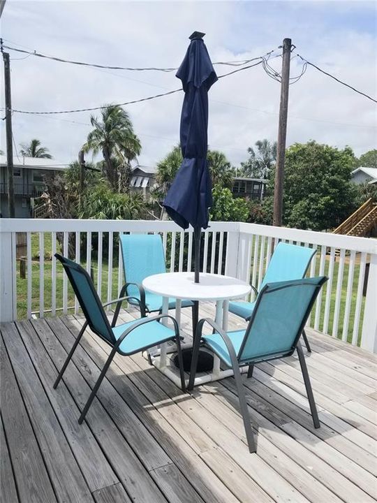 Active With Contract: $765,000 (3 beds, 1 baths, 957 Square Feet)