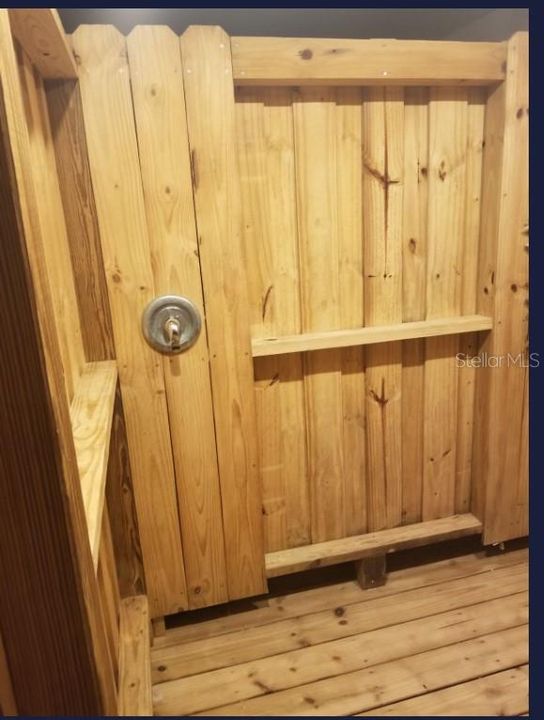 Active With Contract: $765,000 (3 beds, 1 baths, 957 Square Feet)