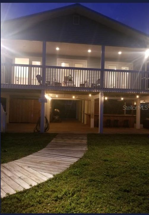 Active With Contract: $765,000 (3 beds, 1 baths, 957 Square Feet)