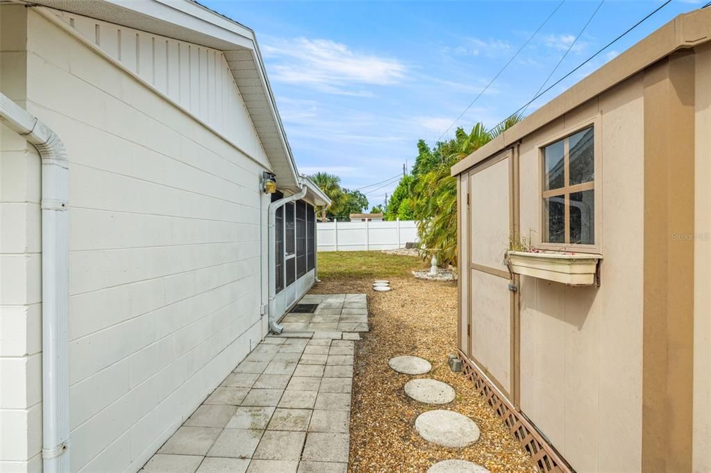 Activo con contrato: $250,000 (2 camas, 1 baños, 1295 Pies cuadrados)