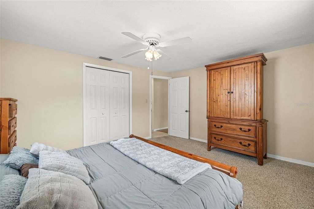 Activo con contrato: $250,000 (2 camas, 1 baños, 1295 Pies cuadrados)