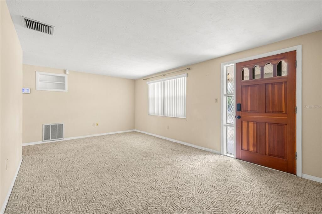 Activo con contrato: $250,000 (2 camas, 1 baños, 1295 Pies cuadrados)