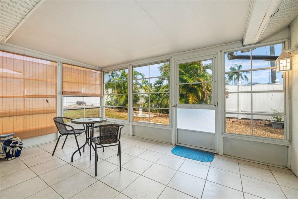 Activo con contrato: $250,000 (2 camas, 1 baños, 1295 Pies cuadrados)