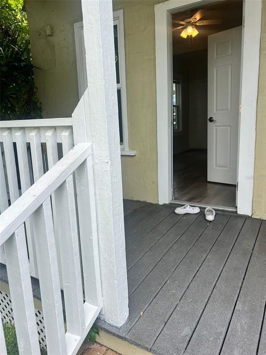 For Rent: $1,250 (1 beds, 1 baths, 876 Square Feet)