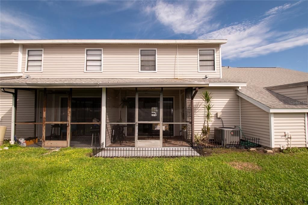 Active With Contract: $229,000 (2 beds, 2 baths, 1314 Square Feet)