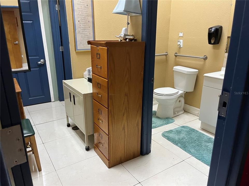 En Venta: $420,000 (0 camas, 0 baños, 1600 Pies cuadrados)