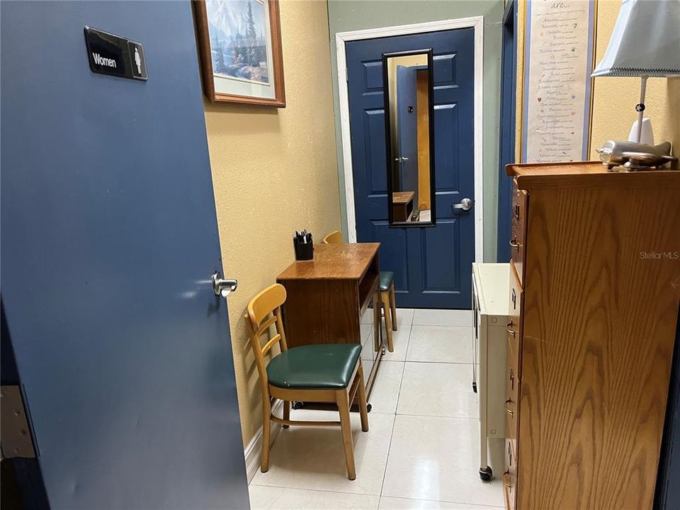 En Venta: $420,000 (0 camas, 0 baños, 1600 Pies cuadrados)