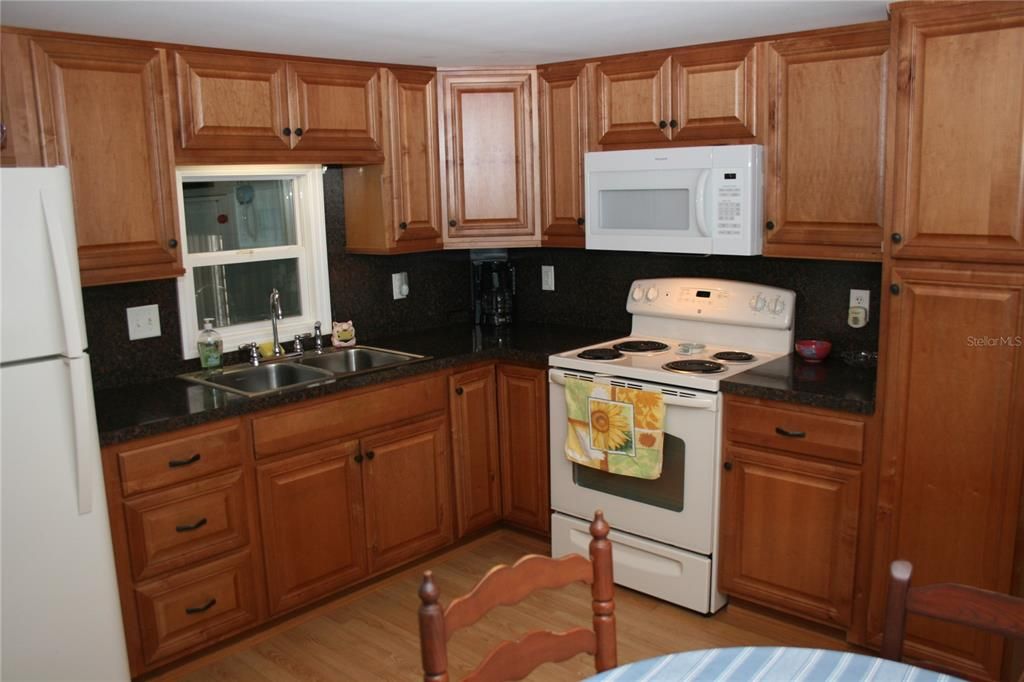 En Venta: $125,000 (2 camas, 2 baños, 950 Pies cuadrados)